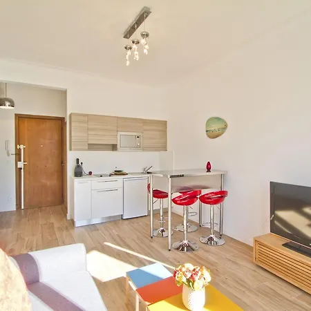 Cosy Miramar Promenade - Promenade Holiday *