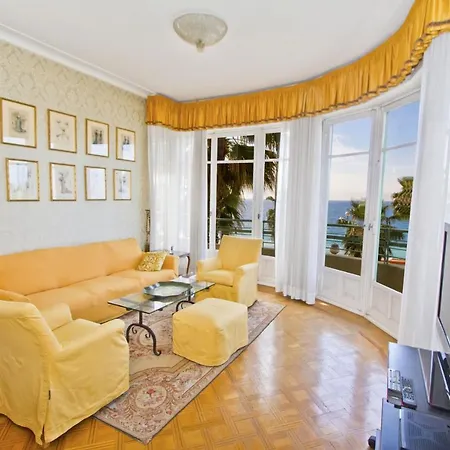 Cosy Miramar Promenade - Promenade Holiday Апартаменты Ницца